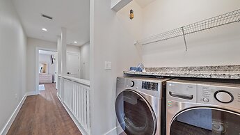 Sunshine Cottage At Cedars 2 Bedroom Condo by RedAwning