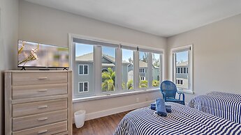 Sunshine Cottage At Cedars 2 Bedroom Condo by RedAwning