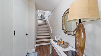 Sunshine Cottage At Cedars 2 Bedroom Condo by RedAwning