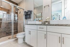 Elegant Townhome Near Disney â Private Suites! 4 Bedroom Townhouse by 