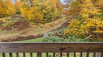 Bolton Condo 3 Bedroom Condo by RedAwning