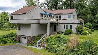 Mad Meadows 5 Bedroom Chalet by RedAwning