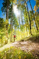 Base Camp 306 3 Bedroom Condo by RedAwning