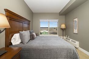 Base Camp 306 3 Bedroom Condo by RedAwning
