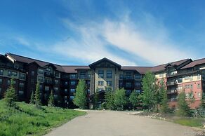 Base Camp 306 3 Bedroom Condo by RedAwning