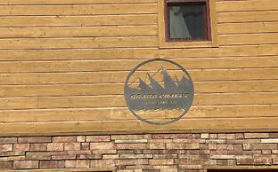 Grand Chalet At Grand Lake 4 Bedroom Cabin by RedAwning