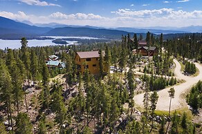 Grand Chalet At Grand Lake 4 Bedroom Cabin by RedAwning