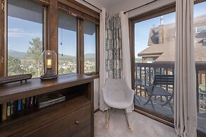 Wapiti 4 Bedroom Duplex by RedAwning