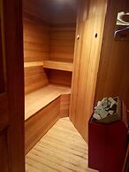 Wapiti 4 Bedroom Duplex by RedAwning