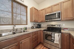 Peak View Drive 3 Bedroom Townhouse by RedAwning