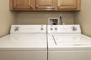 Peak View Drive 3 Bedroom Townhouse by RedAwning