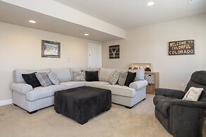 Peak View Drive 3 Bedroom Townhouse by RedAwning