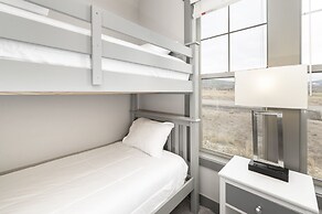 Eagle Ridge 3 Bedroom Townhouse by RedAwning