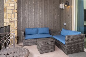 Eagle Ridge 3 Bedroom Townhouse by RedAwning