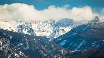 Eagle Ridge 3 Bedroom Townhouse by RedAwning