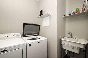 Eagle Ridge 3 Bedroom Townhouse by RedAwning