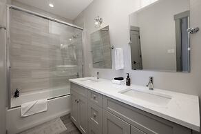 Eagle Ridge 3 Bedroom Townhouse by RedAwning