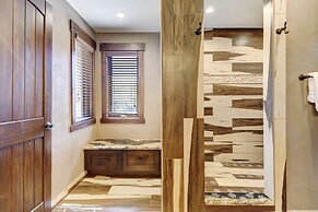 Indian Trail Cabin 5 Bedroom Cabin by RedAwning