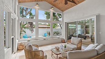 Kadima Kottage 2 Bedroom Home by RedAwning