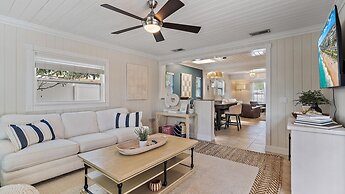 Kadima Kottage 2 Bedroom Home by RedAwning