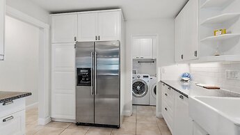 Kadima Kottage 2 Bedroom Home by RedAwning