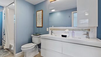 Kadima Kottage 2 Bedroom Home by RedAwning