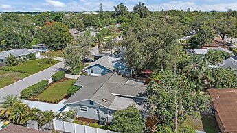 Kadima Kottage 2 Bedroom Home by RedAwning