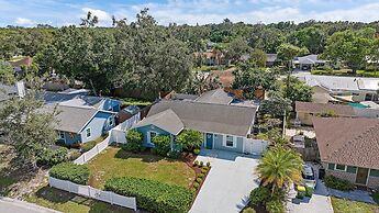 Kadima Kottage 2 Bedroom Home by RedAwning