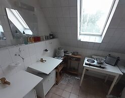 Room in Guest Room - Spending a Splendid, all Natural Time at a Mansio