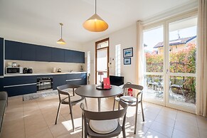 Blue Bellagio by Wonderful Italy