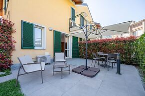 Blue Bellagio by Wonderful Italy