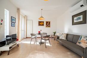 Blue Bellagio by Wonderful Italy