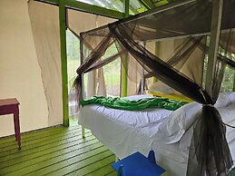 Glamping at Meadeville Farm