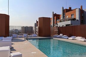 Loop Homes Tower Burjassot Hotel