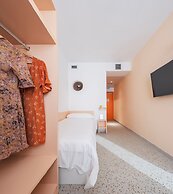 Loop Homes Tower Burjassot Hotel