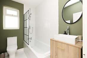 The Fulham Arms - Elegant 3bdr Flat With Terrace