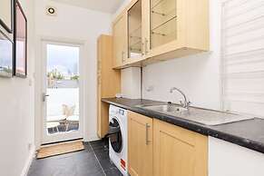 The Fulham Arms - Elegant 3bdr Flat With Terrace