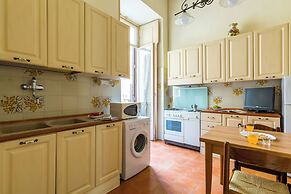 Rettifilo Family Apartment