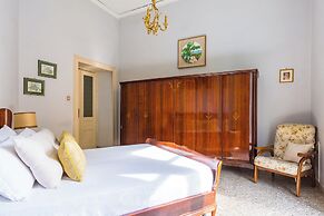 Rettifilo Family Apartment