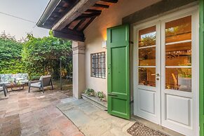 La Chiesetta an Antique Church With Pool