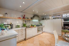 La Chiesetta an Antique Church With Pool