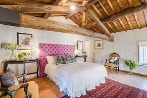 La Chiesetta an Antique Church With Pool