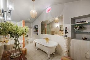 La Chiesetta an Antique Church With Pool