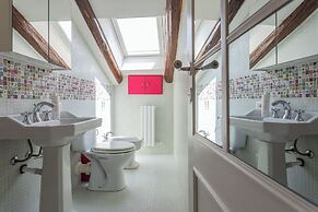 Maison Française by Wonderful Italy