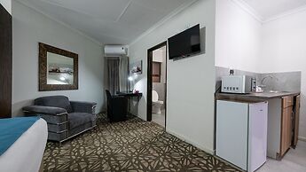 ANEW Hotel & Convention Centre OR Tambo