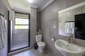 ANEW Hotel & Convention Centre OR Tambo