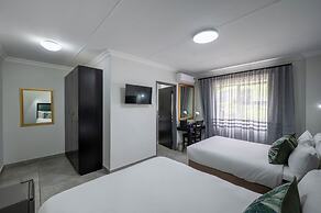 ANEW Hotel & Convention Centre OR Tambo
