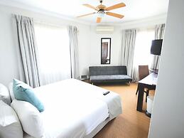 ANEW Hotel & Convention Centre OR Tambo