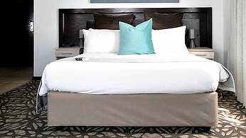 ANEW Hotel & Convention Centre OR Tambo