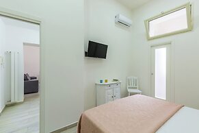 Chiara Modern Apartment